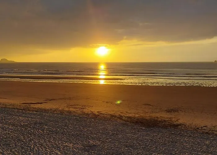 Olas Deluxe * Salinas (Castrillon)