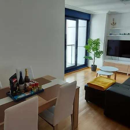 Olas Deluxe Apartment